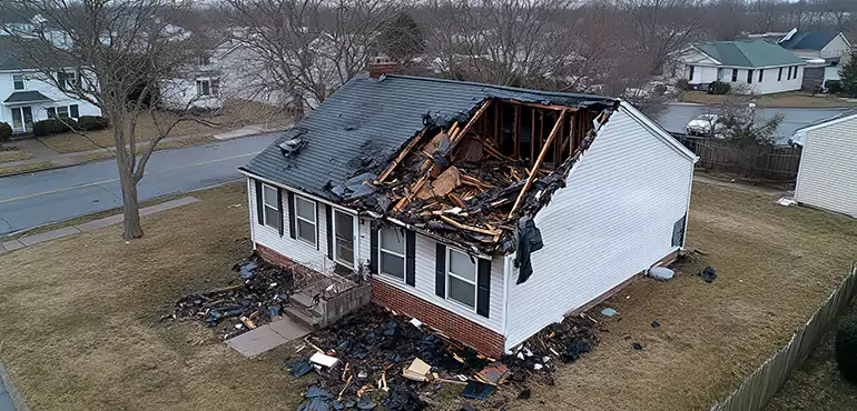 Why Choose Us for Selling Damaged House in Sterling Heights, MI?